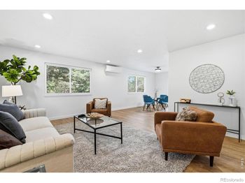 3525 Lakeview Circle