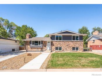 1055 W 7th Ave Dr