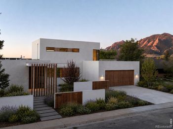 1750 Sunset Boulevard