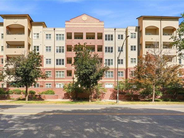 2200 S University Boulevard 307, Denver CO 80210