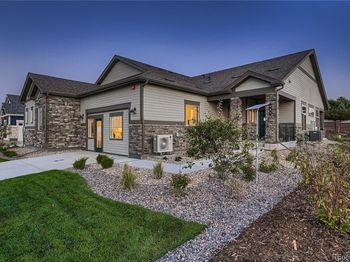 984 W 128th Place
