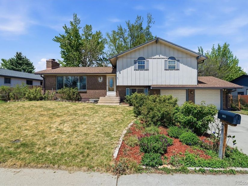 8623 W Warren Drive, Lakewood CO 80227