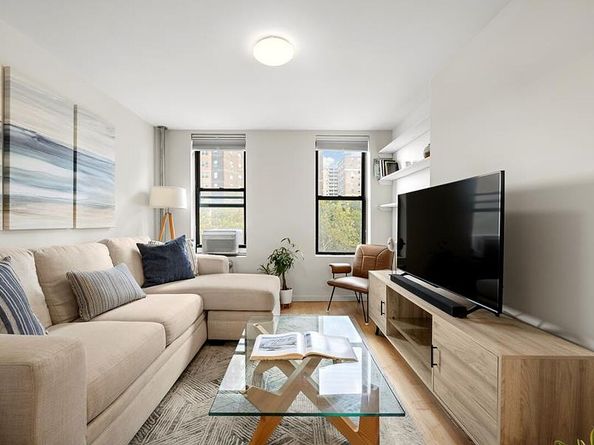 85 1st Avenue 7B, New York NY 10003