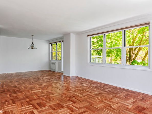 3935 Blackstone Avenue 3C, Bronx NY 10471