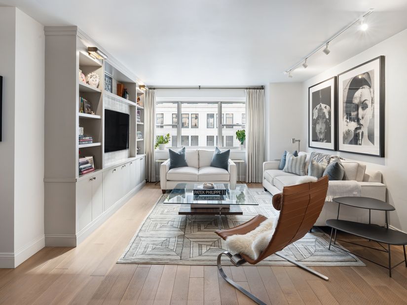 70 East 10th Street 19W, New York NY 10003