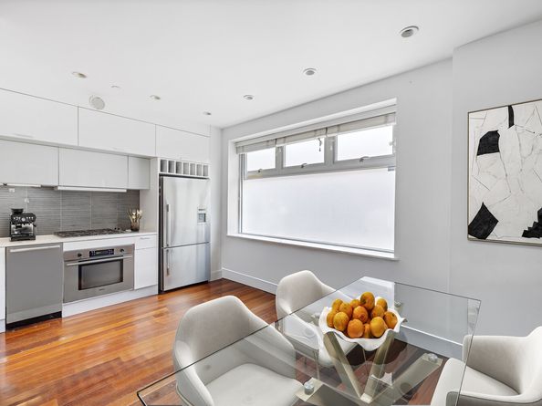 129 Metropolitan Avenue 1B, Brooklyn NY 11211