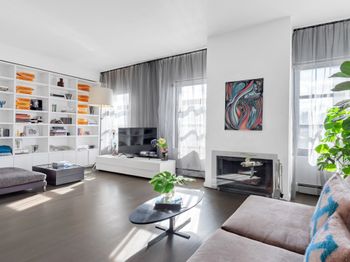 529 West 42nd Street