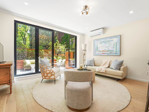 376 West Street GB, New York NY 10014