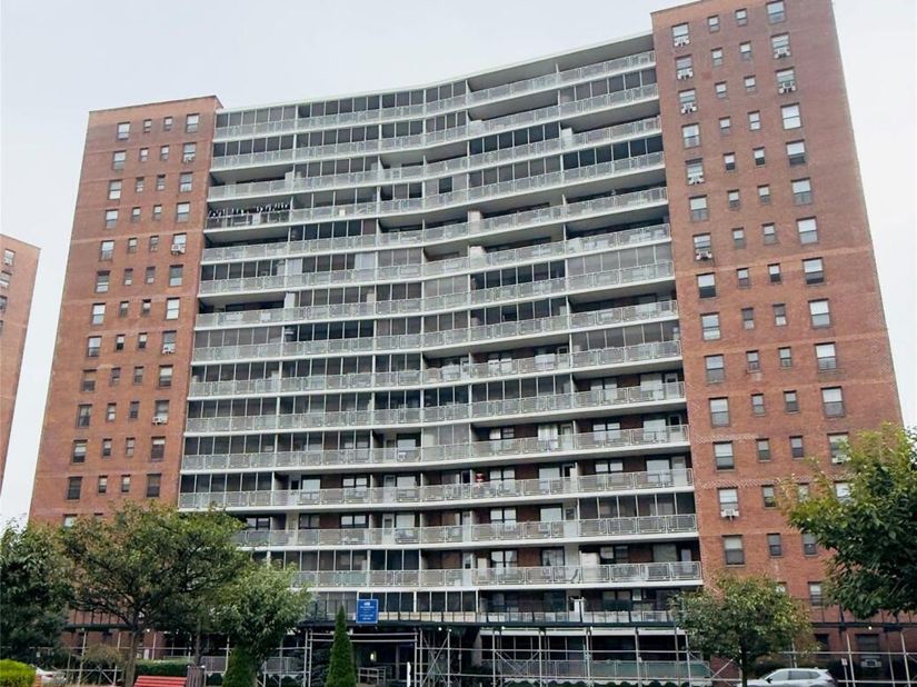 61-35 98 street 10N, Rego Park NY 11374