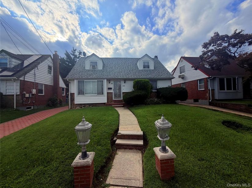 60 Boden Avenue, Valley Stream NY 11580
