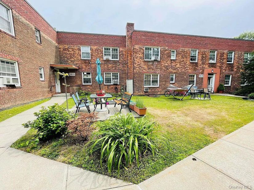 138-30 78th Avenue 42A, Kew Garden Hills NY 11367