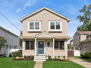 122 Commonwealth Avenue