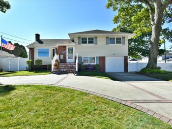 283 W Gates Avenue