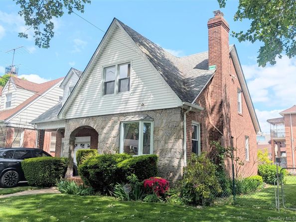 16411 67th Avenue, Fresh Meadows NY 11365