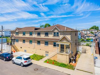 10205 Davenport Court