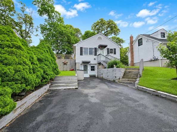 228 Hampton Avenue, Mastic NY 11950