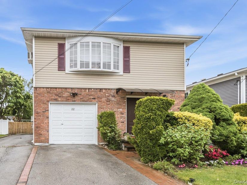 22 Wood Street, Lynbrook NY 11563