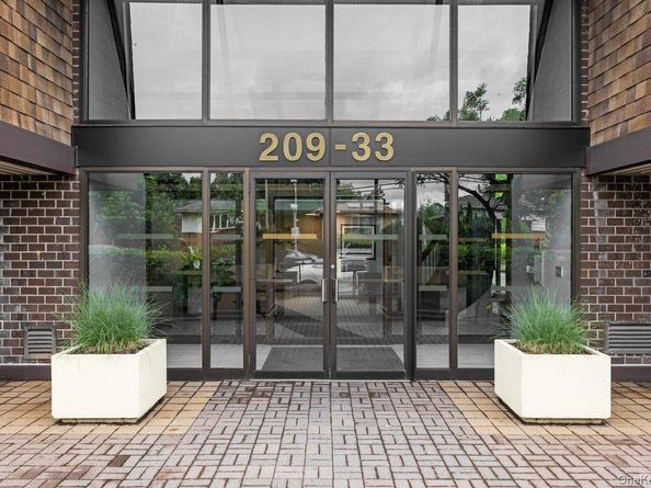 209-33 26th Avenue TJ, Bayside NY 11360