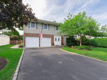 19 Knoll Lane