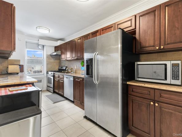 64-11 99th Street 3O4, Rego Park NY 11374