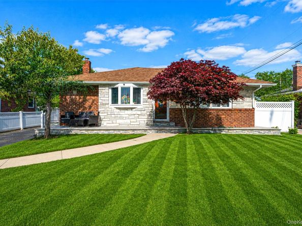 117 Wadsworth Avenue, Levittown NY 11756