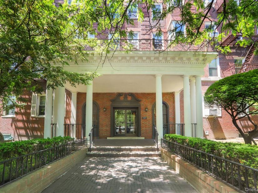 1500 Ocean Parkway 2H, Brooklyn NY 11230