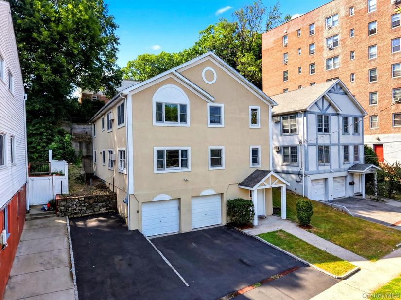 235 Bronx River Road, Yonkers NY 10704
