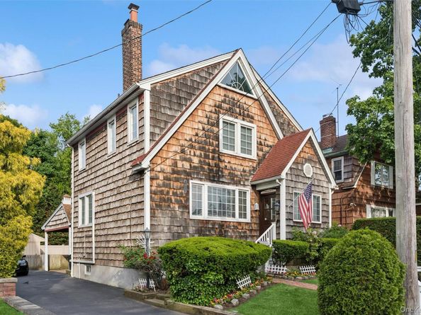1055 Stanton Avenue, Woodmere NY 11598