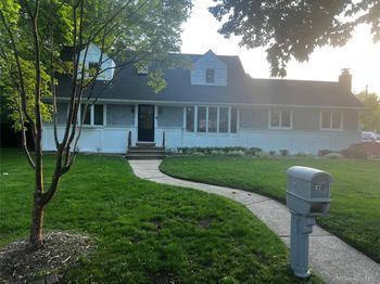 27 Middle Drive