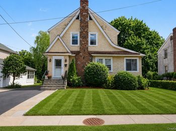 31 Brookdale Avenue