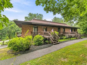 1 Beecher Lane