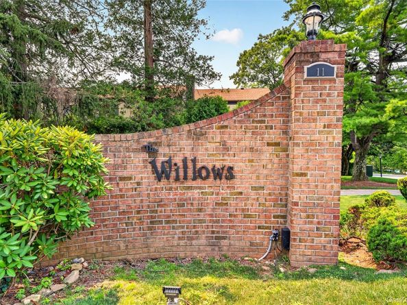 11 Jackson Avenue 81, Scarsdale NY 10583