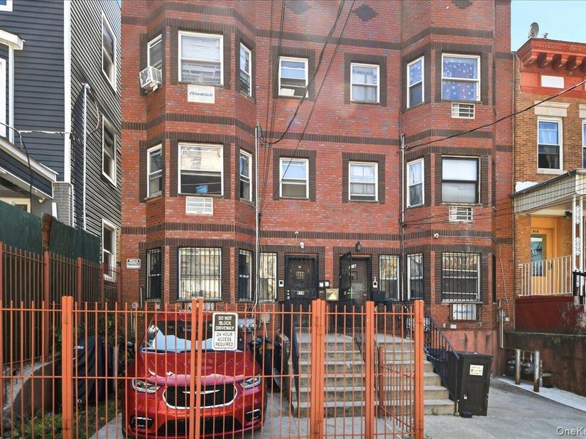918 Summit Avenue, Bronx NY 10452
