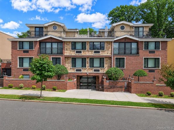 185 Battery Avenue 2A, Brooklyn NY 11209