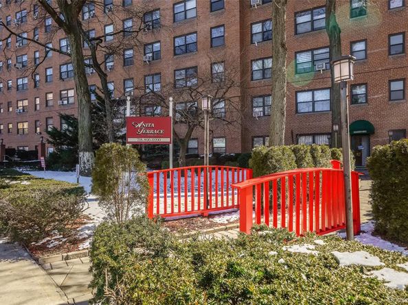 99-60 63rd Road 7H, Rego Park NY 11374