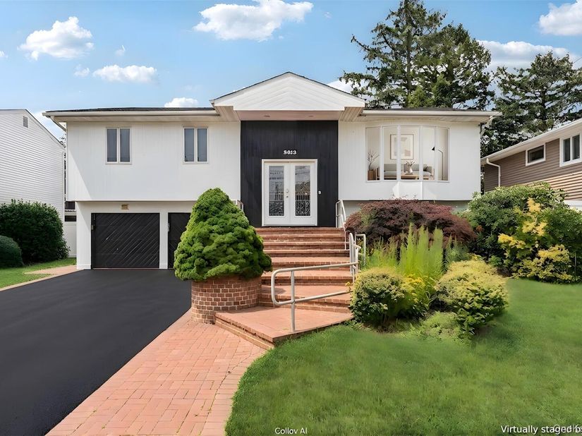 2812 Covered Bridge Road, Merrick NY 11566