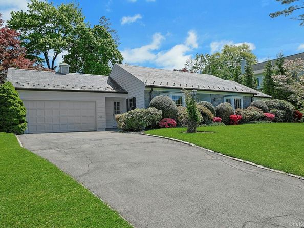 44 Ramona Court, New Rochelle NY 10804