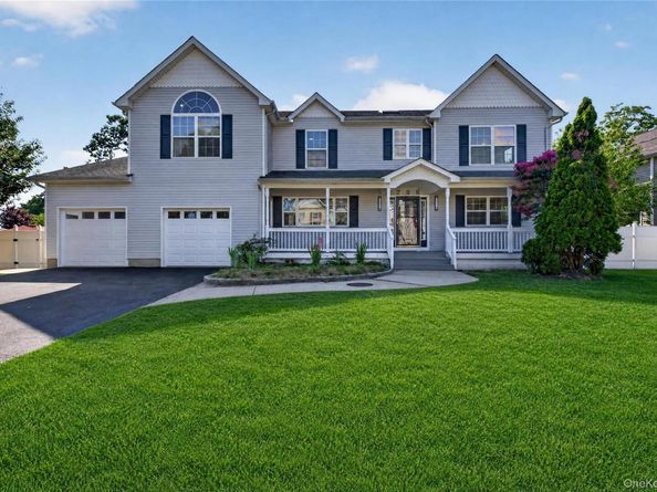 296 Westchester Avenue, West Babylon NY 11704