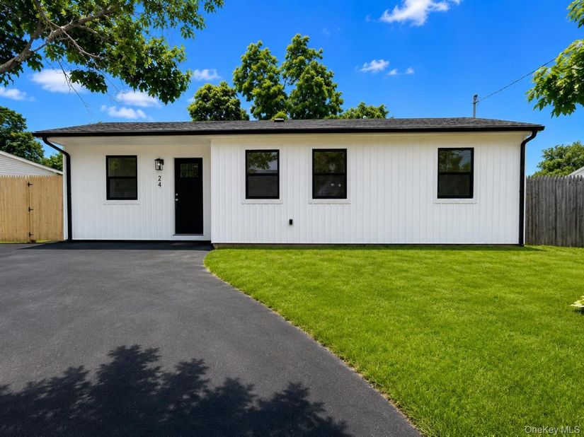 24 E Cherry Street, Central Islip NY 11722