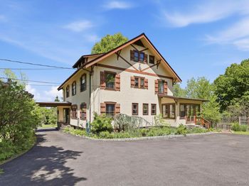8 Elmer Galloway Road