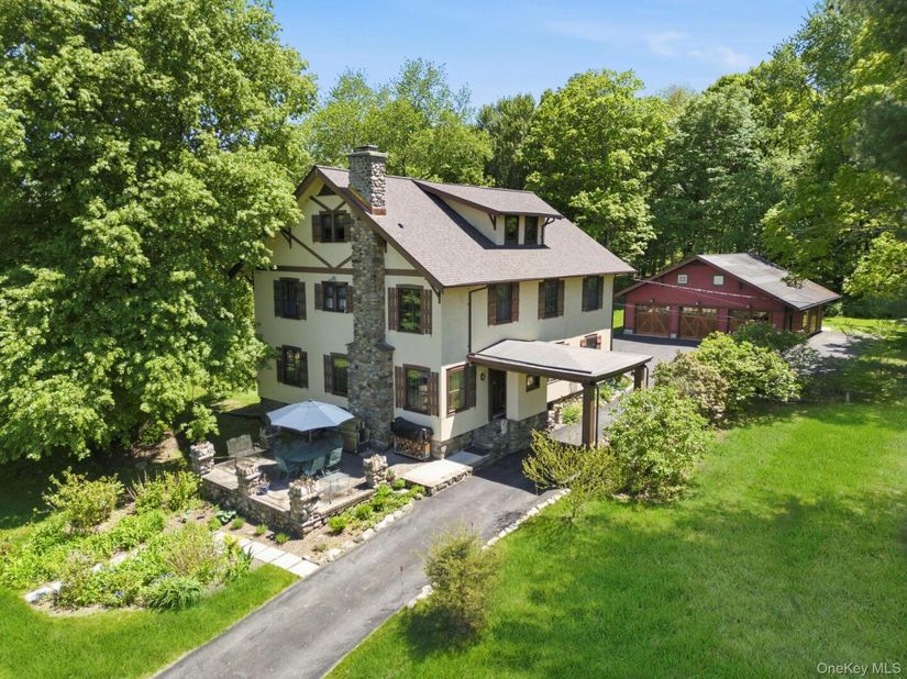 8 Elmer Galloway Road, Katonah NY 10536