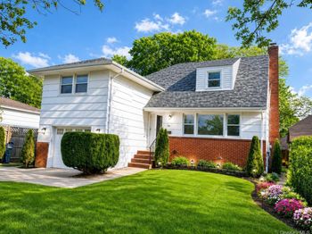 104 Phoenix Street