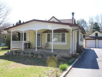 66 Colonial Street