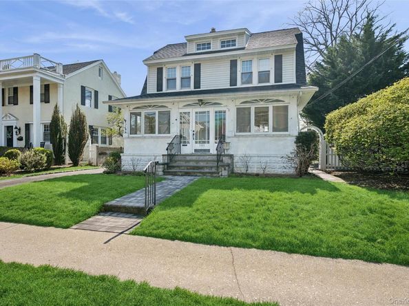 101 Harvard Avenue, Rockville Centre NY 11570