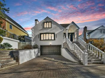 85-35 Midland Parkway