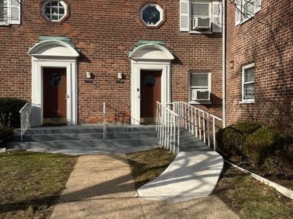 13138 234th Street Lower, Rosedale NY 11422