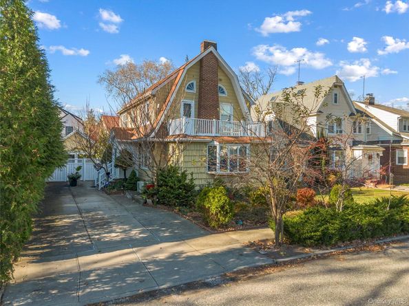 32-24 157th Street, Flushing NY 11354