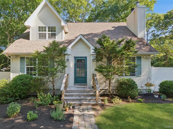 32 Atlantic Avenue, Hampton Bays NY 11946