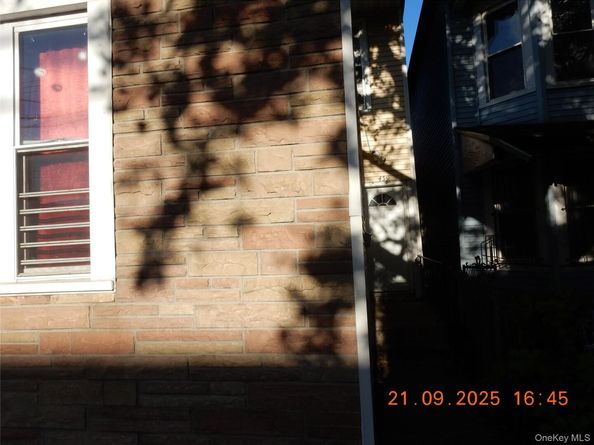 459 S 5th Avenue, Mount Vernon NY 10550