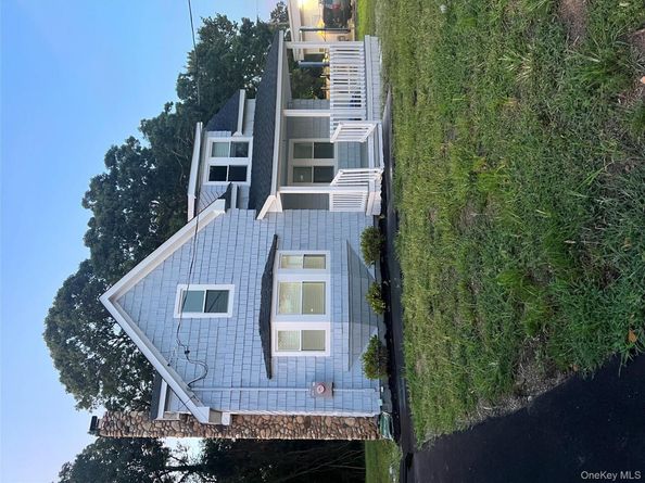 749 E Main Street, Kings Park NY 11754